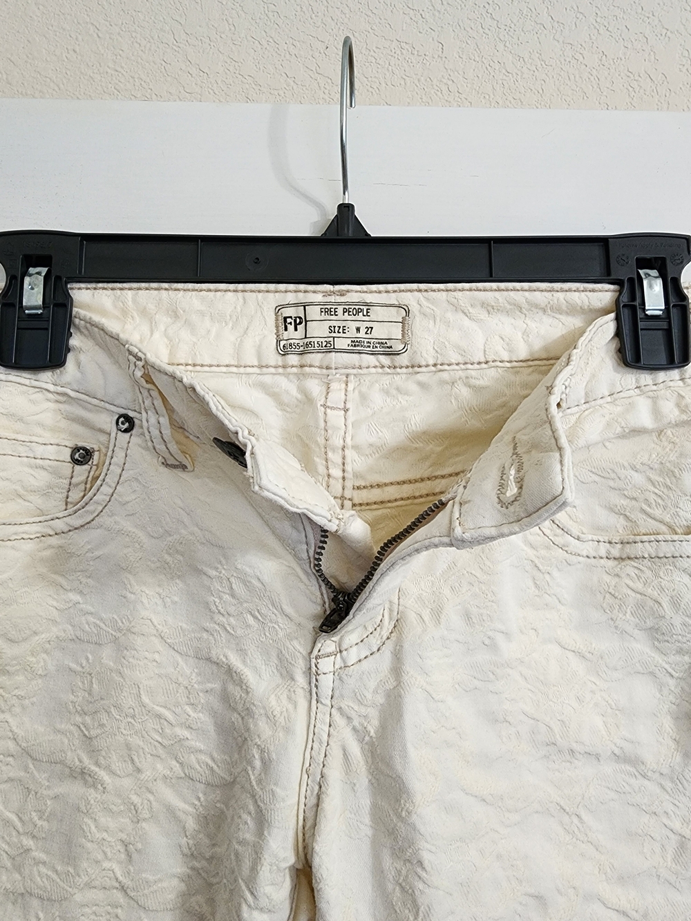 NWT Free People Cream Floral Jacquard Skinny Jeans Size 27 Boho - Picture 7 of 16